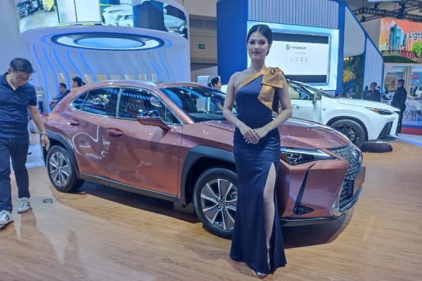 Menggiurkan, SPG dan Usher GIIAS 2024 Bisa Kantongi Bayaran Rp1-2 Juta per Hari
