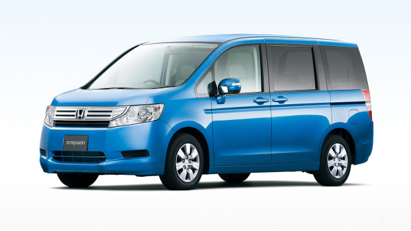 Evolusi Honda Step WGN dari Generasi Pertama 1996 hingga Terbaru di GIIAS 2024