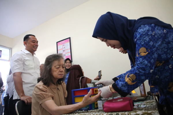 Permudah Layanan Kesehatan, Pemkot Surabaya Luncurkan Program R1N1