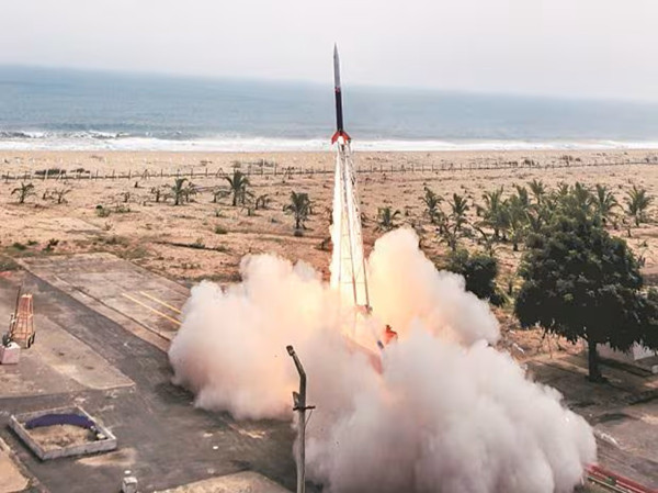 Evolusi Roket India: Peluncuran Satelit Pertama Hingga Roket Swasta yang Menembus Atmosfer