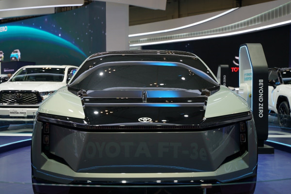 GIIAS 2024: Pesta Mobil Konsep Futuristik yang Mengguncang Pecinta Otomotif!