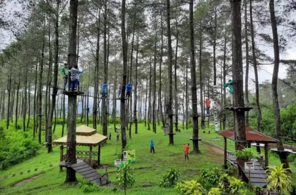 7 Tempat Wisata di Bogor untuk Liburan Singkat Bareng Keluarga