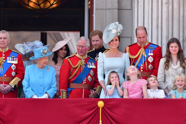 Pangeran William-Kate Middleton Liburan Bersama Keluarga Kerajaan, Raja Charles III Ogah Ajak Harry