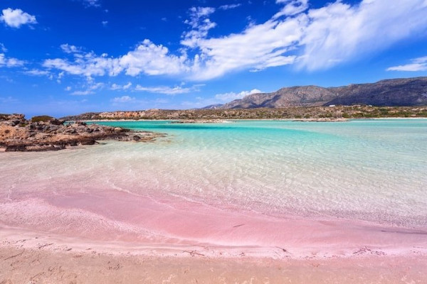 5 Pantai Pink Terindah di Dunia, Indonesia Masuk Daftar