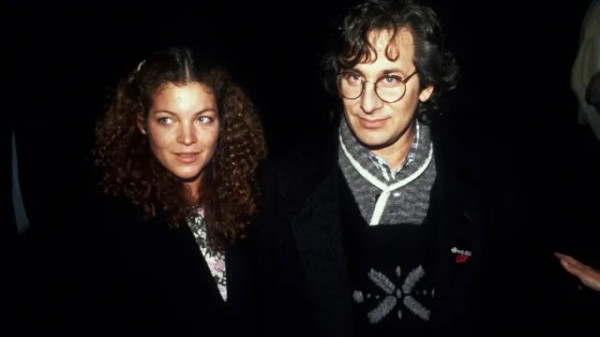 10 Perceraian Artis Hollywood Termahal, Rupert-Anna Murdoch Tembus Rp27 Triliun
