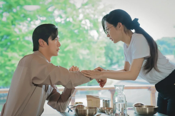 5 Drama Korea Terbaru tentang Cinta Lama Datang Lagi, Ada Serendipity's Embrace