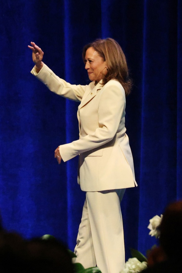Apa itu DEI? Istilah yang Digunakan Partai Republik untuk Menyerang Kamala Harris