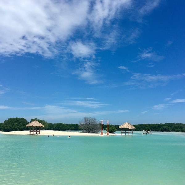 10 Pulau Eksotis di Kepulauan Seribu, Nomor 7 Punya Resort Bergaya Papua
