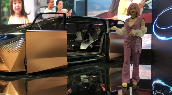 3 Outfit Paling Menyala SPG dan Usher di GIIAS 2024