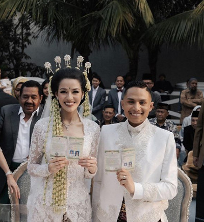 Sah! Susan Sameh Resmi Menikah, Ini Sosok Suaminya