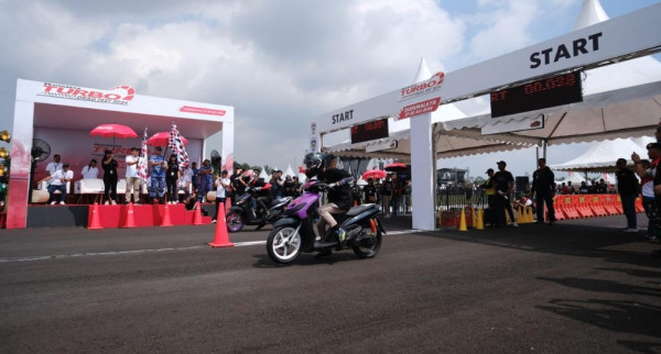 493 Pembalap Adu Cepat Cicipi Akselerasi di Pertamax Turbo Drag Fest Tasikmalaya