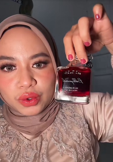 Unboxing Souvenir Pernikahan Thariq Halilintar dan Aaliyah Massaid, Ada Parfum hingga Tas Mewah