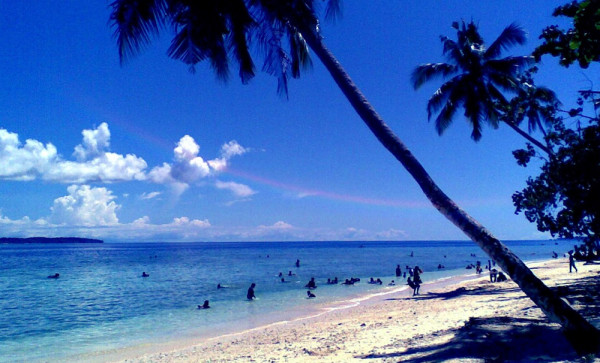 5 Pantai Pasir Putih Terindah di Papua, Surga Tersembunyi Ujung Timur Indonesia