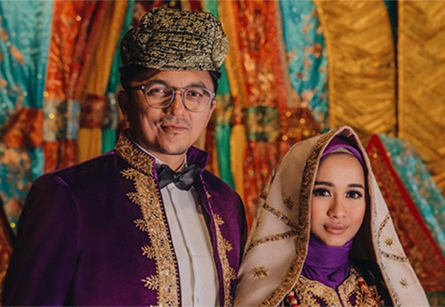 16 Artis Indonesia yang Menikah dengan Baju Adat Minang