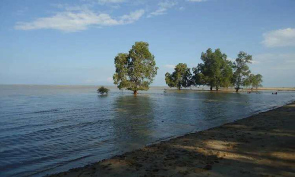 6 Pantai Tersembunyi di Indonesia, Nomor 3 Berjarak 1 Jam dari IKN