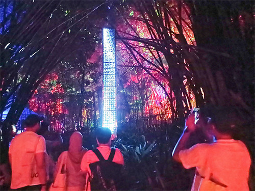 Wisata Malam di Aurora Park Bali, Hutan Alami Sarat Sensasi Multimedia Interaktif Berbasis AI