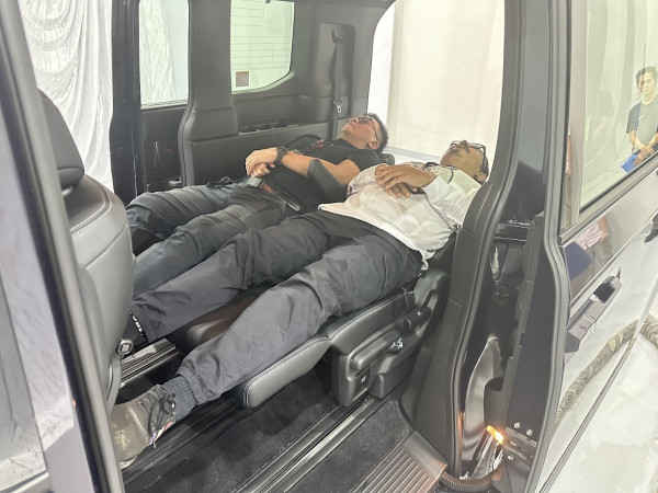 8 Alasan Konsumen Penasaran dengan Honda StepWGN, MPV Boxy Hybrid yang Irit BBM