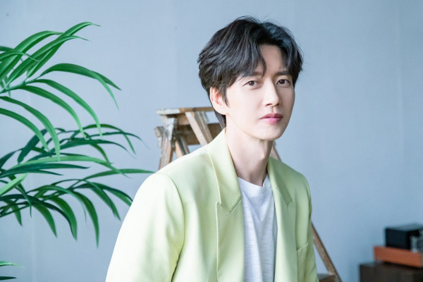 12 Aktor Korea yang seumuran dengan Uhm Tae-goo, Ada Son Suk-Ku dan Lee Jae-wook
