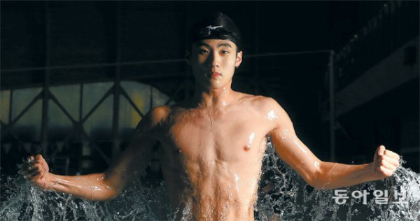 11 Foto Viral Atlet Olimpiade Paris 2024, Ada Imane Khelif dan Perenang Mirip Byeon Woo-seok