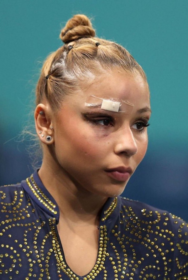 11 Foto Viral Atlet Olimpiade Paris 2024, Ada Imane Khelif dan Perenang Mirip Byeon Woo-seok