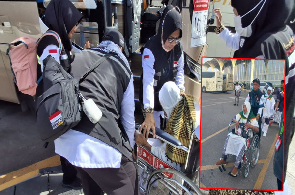 Petugas Haji Indonesia 24 Jam Melayani Jemaah Haji Indonesia
