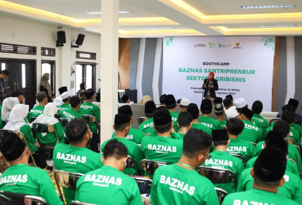 Berdayakan Santri, Baznas RI Gelar Pelatihan Boothcamp Santripreneur Sektor Agrobisnis