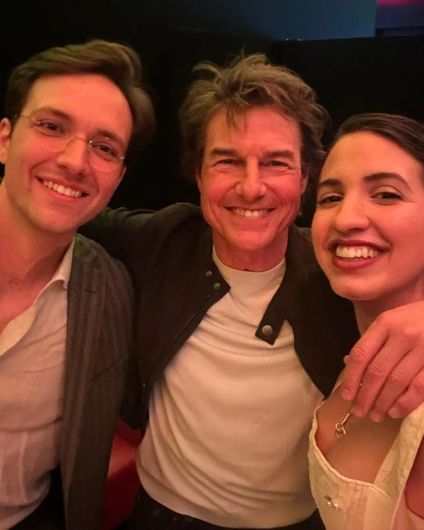 Victoria Canal Tepis Isu Pacaran dengan Tom Cruise, Tegaskan hanya Berteman