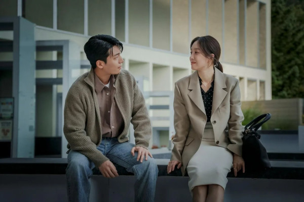 6 Drama Korea Romantis tanpa Penjahat pada 2024, Ada Serendipity's Embrace