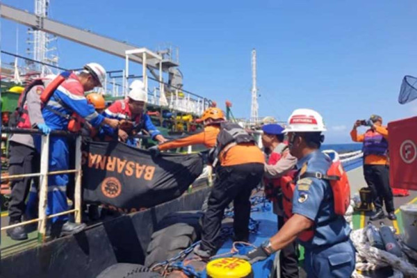 Kapal Bermuatan Bahan Bakar Meledak di Perairan Karangasem Bali, 5 Awak Kapal Tewas