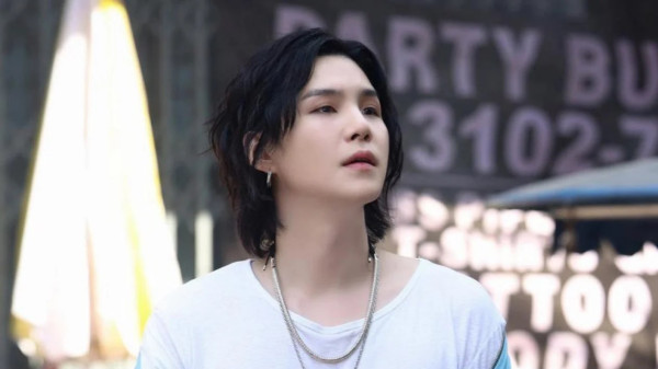 6 Kesulitan Hidup Suga BTS sejak Kecil hingga Jadi Populer