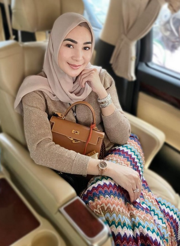 5 Fakta Menarik Erin Taulany, Pernah Jadi Pramugari