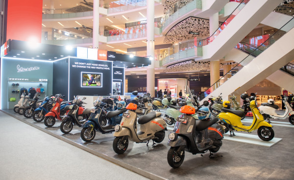 Ini Perbedaan Konsumen Piaggio, Vespa, Moto Guzzi, dan Aprilia