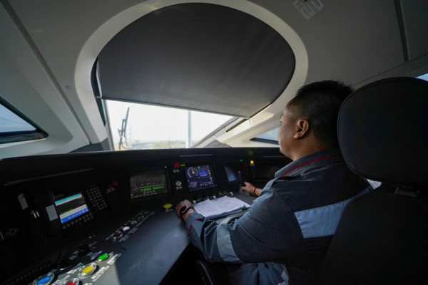 Whoosh Masih Pakai Masinis China, Transfer Knowledge Dimulai