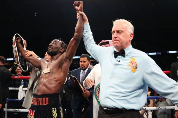 Raja Tinju 4 Divisi Tak Terkalahkan Itu Bernama Terence Crawford