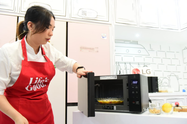 Bekal Sekolah Kilat Siap dalam 10 Menit! Microwave Canggih Ini Bikin Emak-Emak Bahagia