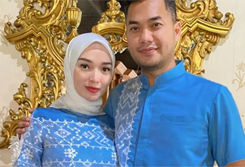 7 Artis Indonesia yang Menikah dengan Politisi, Nomor 4 Baru Dilangsungkan