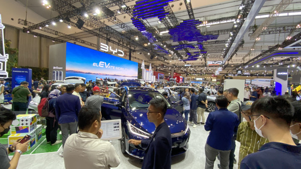 BYD M6: Mobil Listrik Keluarga dengan Harga Terjangkau, tapi Apakah Cocok untuk Anda?