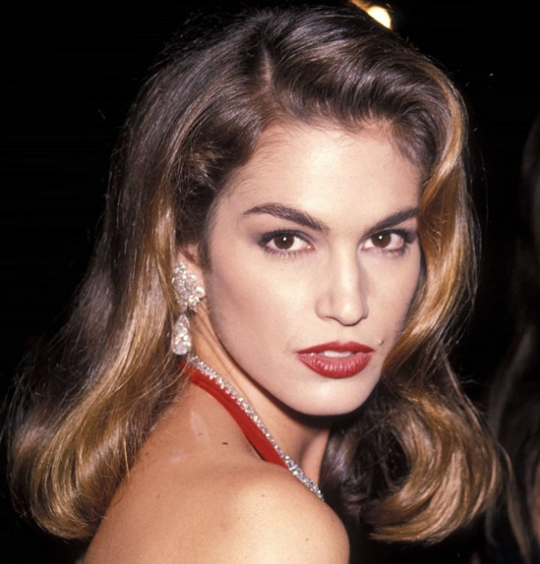 Siapa Saja Artis Tercantik Era 1990-an?