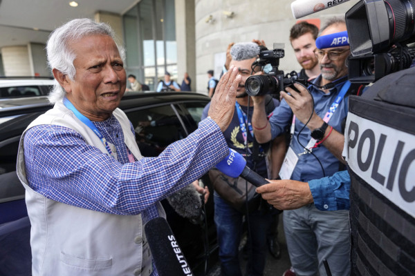 Apakah Peraih Nobel Perdamaian Bisa Membawa Bangladesh Keluar dari Zona Kegelapan?