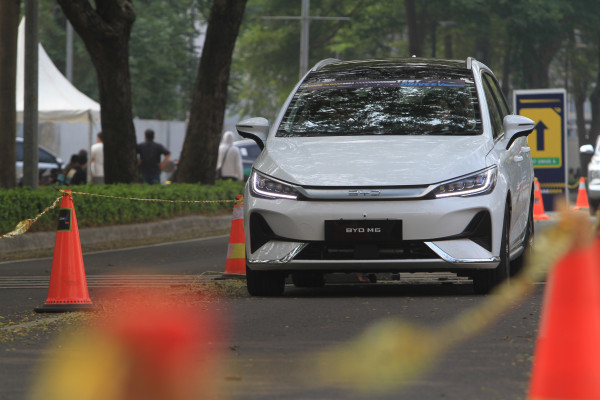 BYD M6: Mobil Listrik Keluarga dengan Harga Terjangkau, tapi Apakah Cocok untuk Anda?