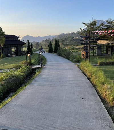 Keindahan Rustic Market Trawas di Mojokerto Viral, Suasananya seperti di Swiss