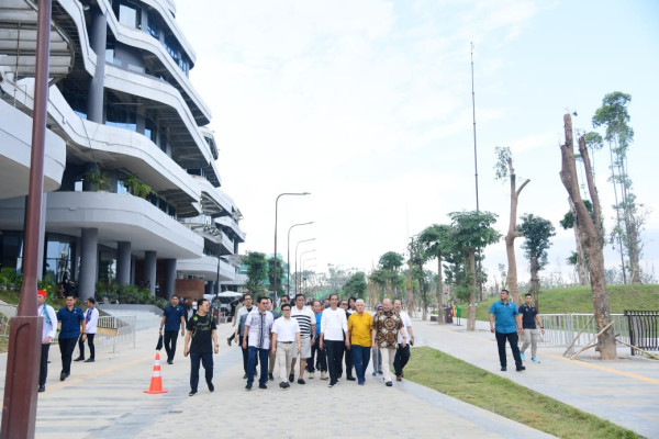 Jokowi Ajak Cak Imin, LaNyalla, hingga Hatta Rajasa Lihat Progres IKN Jelang Upacara HUT ke-79 RI