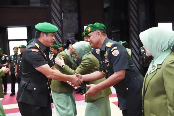 Daftar Pejabat di Markas Besar TNI AD, Nomor 3 Peraih Adhi Makayasa Akmil 1992
