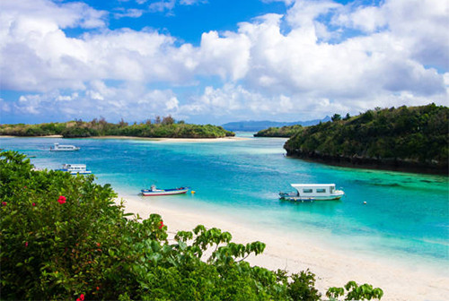 5 Pantai Pasir Putih Terbaik di Jepang, Nomor 4 Cocok Didatangi saat Bulan Madu