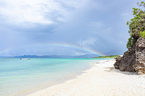 5 Pantai Pasir Putih Terbaik di Jepang, Nomor 4 Cocok Didatangi saat Bulan Madu