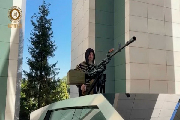 Pakai Cybertruck Buat Perang, Presiden Chechnya Undang Elon Musk