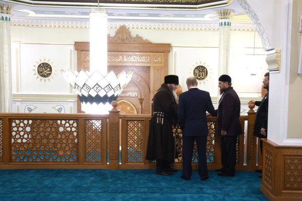 Profil Masjid Nabi Isa, Tempat Vadimir Putin Cium Al-Quran