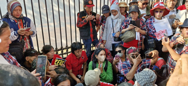 Ditemui Adian Napitupulu dan Ronny Talapessy, Demo Massa Ahokers Endingnya Begini