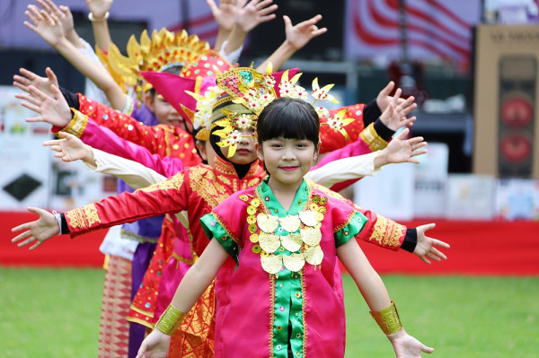 Kobarkan Semangat Nasionalisme, Ribuan WNI di Thailand Rayakan HUT Kemerdekaan RI ke-79