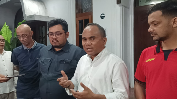 Suasana Markas Pemenangan Brawijaya dan Kantor PDIP Bandung saat Isu Anies OTW Jabar